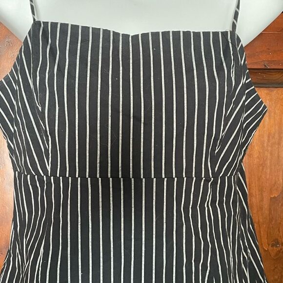 KENDALL & KYLIE Black Pinstriped Sleeveless Strappy Mini Summer Dress Size M - Picture 3 of 8